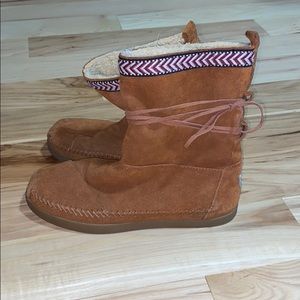 Toms Boots size 8.5 women’s
